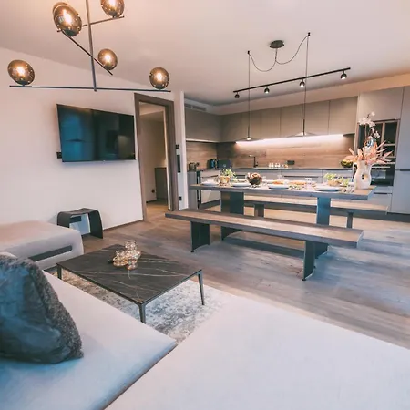Livalpin View Apartment